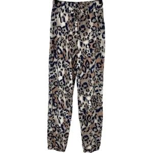 New Know One Cares Leopard Print Soft Fleece Joggers Sweatpants Size Small